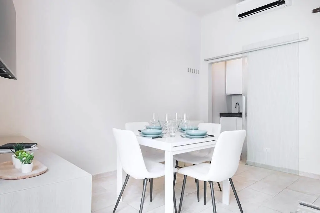 Easylife - Comfy Flat A Few Steps From Navigli Apartment Milan Italy
