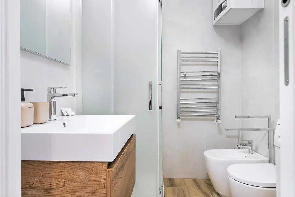 Easylife - Comfy Flat A Few Steps From Navigli Apartment Milan 0*,  Italy